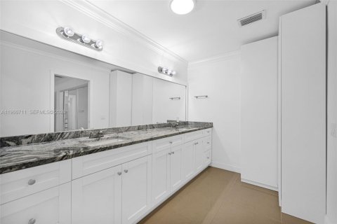 Condominio en venta en Pompano Beach, Florida, 3 dormitorios, 204.38 m2 № 2028874 - foto 26