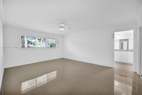 Condominio en venta en Pompano Beach, Florida, 3 dormitorios, 204.38 m2 № 2028874 - foto 19