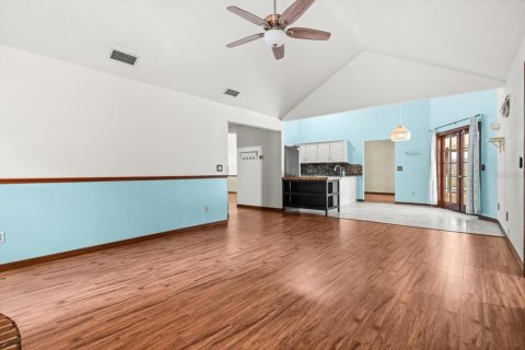 House in Orlando, Florida 4 bedrooms, 210.05 sq.m. № 1871257 - photo 15