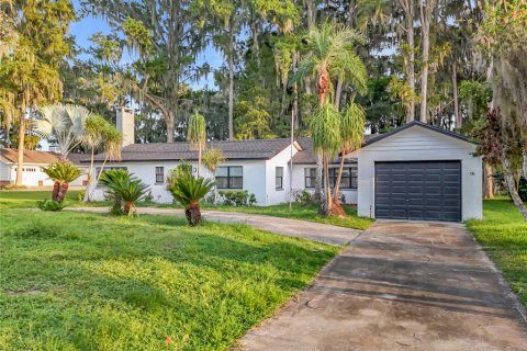 Casa en venta en Eustis, Florida, 3 dormitorios, 189.15 m2 № 1919909 - foto 3