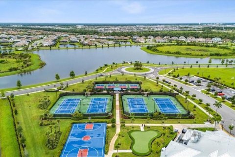 Villa ou maison à louer à Bradenton, Floride: 6 chambres, 271.09 m2 № 2386271 - photo 15
