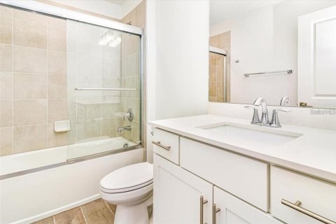 Villa ou maison à louer à Bradenton, Floride: 6 chambres, 271.09 m2 № 2386271 - photo 18