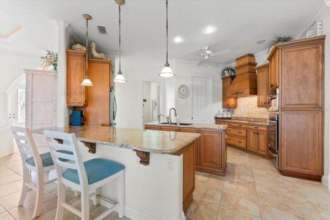 House in Port Charlotte, Florida 4 bedrooms, 330.55 sq.m. № 1549815 - photo 17