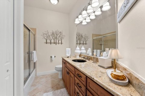 House in Port Charlotte, Florida 4 bedrooms, 330.55 sq.m. № 1549815 - photo 30