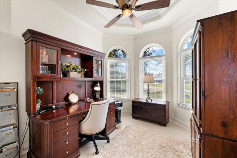 House in Port Charlotte, Florida 4 bedrooms, 330.55 sq.m. № 1549815 - photo 5