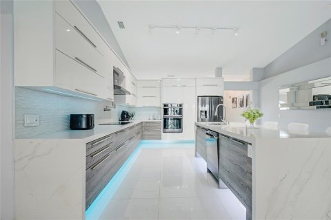 Villa ou maison à vendre à Kissimmee, Floride: 4 chambres, 164.44 m2 № 2402931 - photo 20