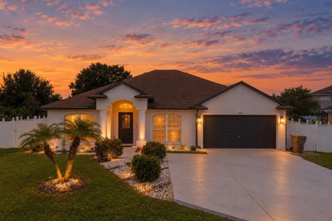 Villa ou maison à Kissimmee, Floride 4 chambres, 164.44 m2 № 2402931