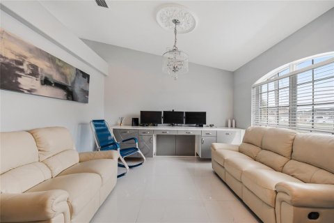 Villa ou maison à vendre à Kissimmee, Floride: 4 chambres, 164.44 m2 № 2402931 - photo 7
