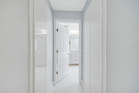Villa ou maison à vendre à Kissimmee, Floride: 4 chambres, 164.44 m2 № 2402931 - photo 29