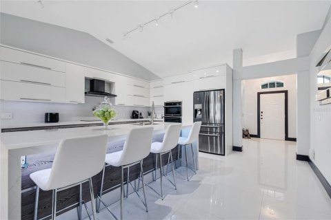 Villa ou maison à vendre à Kissimmee, Floride: 4 chambres, 164.44 m2 № 2402931 - photo 14