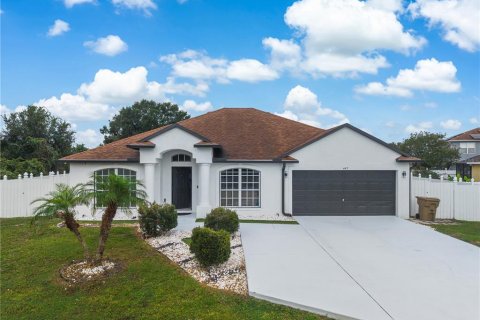 Villa ou maison à vendre à Kissimmee, Floride: 4 chambres, 164.44 m2 № 2402931 - photo 2