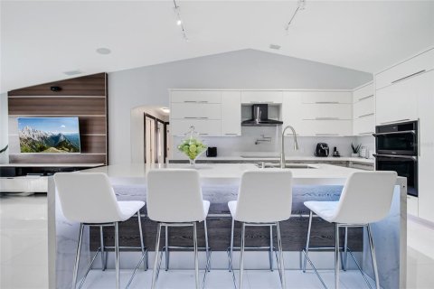Villa ou maison à vendre à Kissimmee, Floride: 4 chambres, 164.44 m2 № 2402931 - photo 12