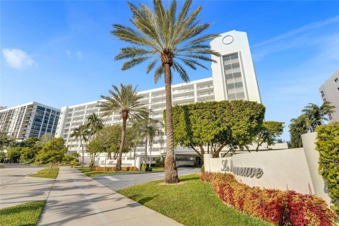 Copropriété à vendre à Sunny Isles Beach, Floride: 2 chambres, 120.77 m2 № 1962941 - photo 4