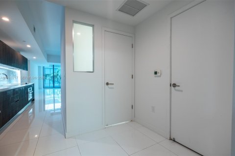 Condominio en venta en Miami, Florida, 61.5 m2 № 2055797 - foto 4