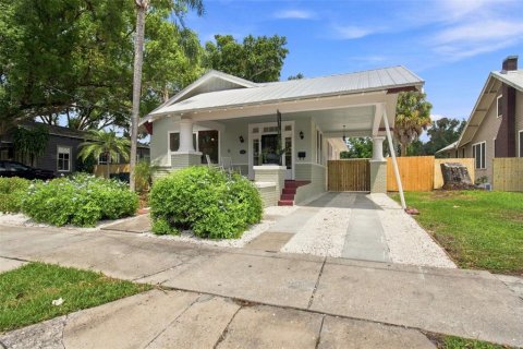 Villa ou maison à vendre à Tampa, Floride: 3 chambres, 178.93 m2 № 2316624 - photo 3
