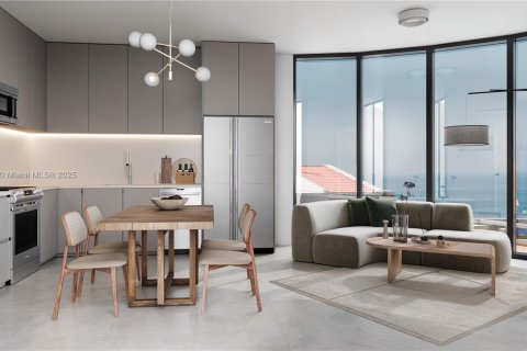 Condo in Miami, Florida, 2 bedrooms  № 1693395 - photo 1