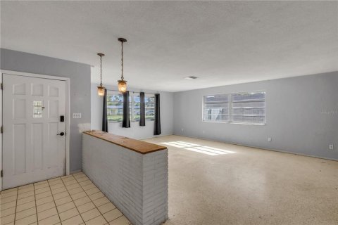 Casa en venta en South Daytona, Florida, 4 dormitorios, 188.96 m2 № 1870284 - foto 8