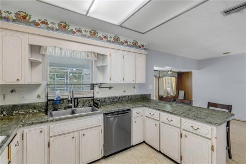Casa en venta en South Daytona, Florida, 4 dormitorios, 188.96 m2 № 1870284 - foto 15