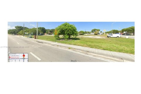 Immobilier commercial à vendre à Miami, Floride № 1960047 - photo 8