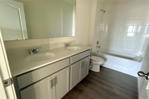Снять в аренду виллу или дом в Киссимми, Флорида 8 комнат, 227.33м2, № 2150062 - фото 25