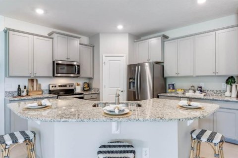 House in Sarasota, Florida 3 bedrooms, 145.39 sq.m. № 2101046 - photo 2