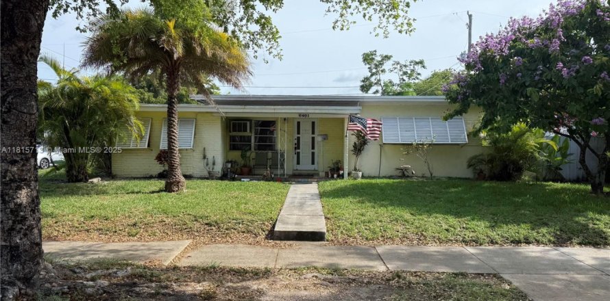 Casa en West Miami, Florida 4 dormitorios, 139.82 m2 № 1984104