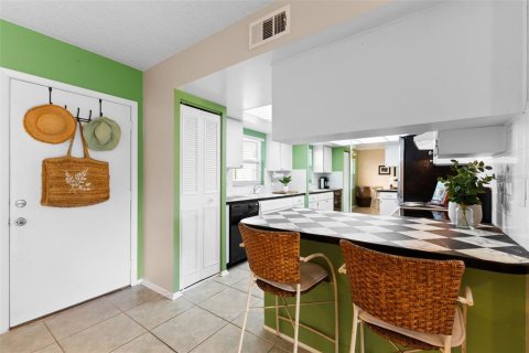 Copropriété à vendre à Tarpon Springs, Floride: 1 chambre, 62.15 m2 № 1676965 - photo 18