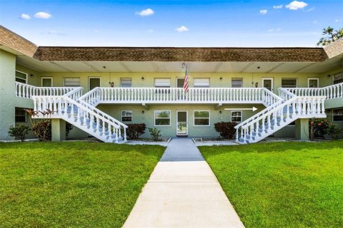 Copropriété à vendre à Tarpon Springs, Floride: 1 chambre, 62.15 m2 № 1676965 - photo 6