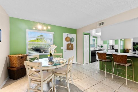 Copropriété à vendre à Tarpon Springs, Floride: 1 chambre, 62.15 m2 № 1676965 - photo 20
