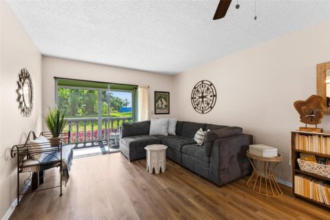 Copropriété à vendre à Tarpon Springs, Floride: 1 chambre, 62.15 m2 № 1676965 - photo 10