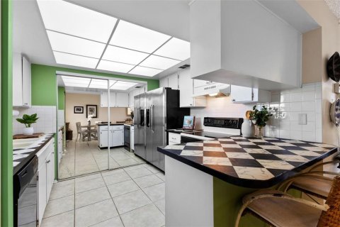 Copropriété à vendre à Tarpon Springs, Floride: 1 chambre, 62.15 m2 № 1676965 - photo 17