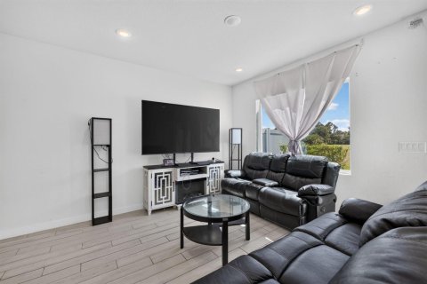 Townhouse in Port St. Lucie, Florida 3 bedrooms, 157 sq.m. № 2264947 - photo 14