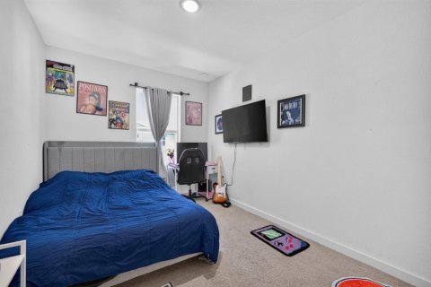 Townhouse in Port St. Lucie, Florida 3 bedrooms, 157 sq.m. № 2264947 - photo 26