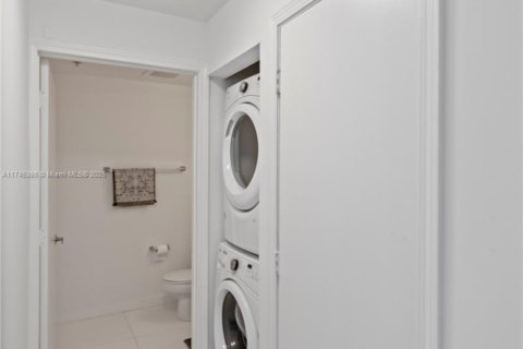 Copropriété à vendre à Miami, Floride: 1 chambre, 71.81 m2 № 1940338 - photo 8