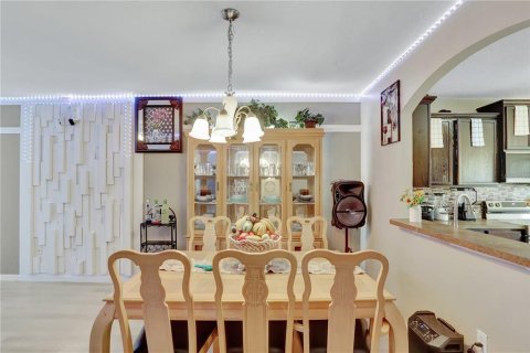 Villa ou maison à vendre à Davenport, Floride: 3 chambres, 163.79 m2 № 1824194 - photo 7