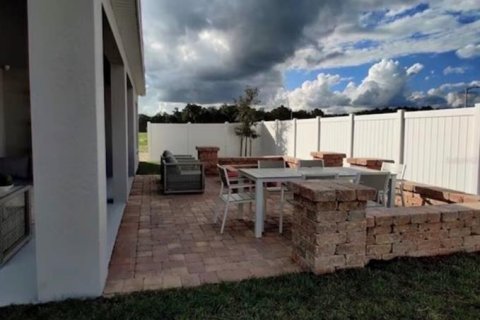 Villa ou maison à louer à Davenport, Floride: 4 chambres, 195.28 m2 № 2166178 - photo 2