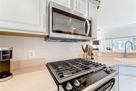 Casa en venta en The Villages, Florida, 3 dormitorios, 179.67 m2 № 2226360 - foto 14