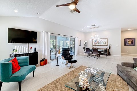 Casa en venta en The Villages, Florida, 3 dormitorios, 179.67 m2 № 2226360 - foto 24