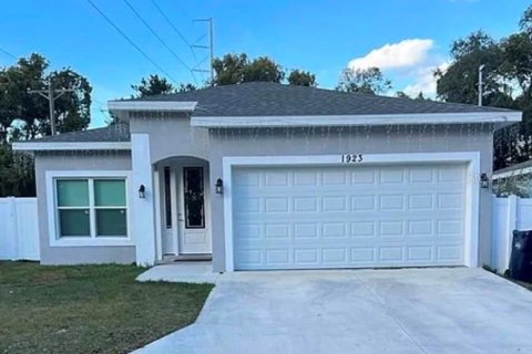 Villa ou maison à vendre à Tampa, Floride: 3 chambres, 151.06 m2 № 2285570 - photo 2