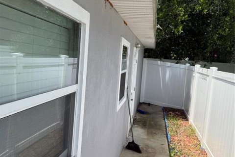 Villa ou maison à vendre à Tampa, Floride: 3 chambres, 151.06 m2 № 2285570 - photo 9