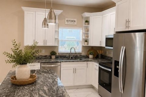 Villa ou maison à vendre à Tampa, Floride: 3 chambres, 151.06 m2 № 2285570 - photo 7