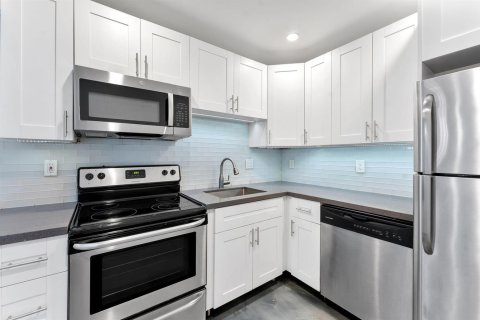 Condo in Boca Raton, Florida, 2 bedrooms  № 2271520