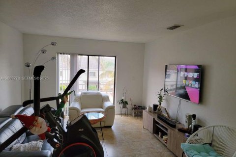 Condo in Miami, Florida, 2 bedrooms  № 2073708 - photo 19