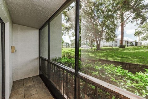 Condominio en venta en Palm Harbor, Florida, 2 dormitorios, 100.8 m2 № 1904824 - foto 4