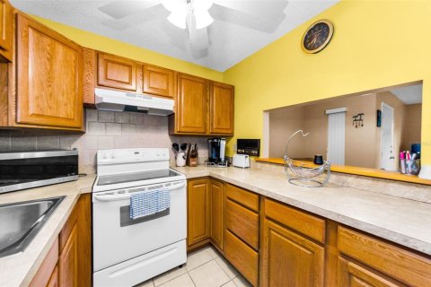 Condominio en venta en Palm Harbor, Florida, 2 dormitorios, 100.8 m2 № 1904824 - foto 8