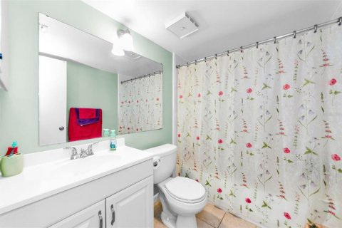 Condominio en venta en Palm Harbor, Florida, 2 dormitorios, 100.8 m2 № 1904824 - foto 14