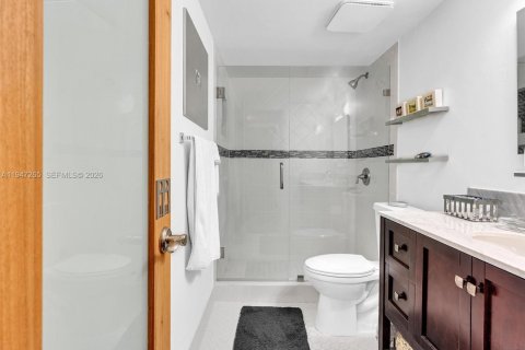 Townhouse in Miami, Florida 3 bedrooms, 156.08 sq.m. № 2003563 - photo 23