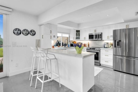 Townhouse in Miami, Florida 3 bedrooms, 156.08 sq.m. № 2003563 - photo 9