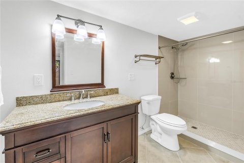 Condo in Bradenton, Florida, 2 bedrooms  № 1900310 - photo 27