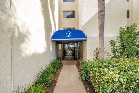 Condo in Bradenton, Florida, 2 bedrooms  № 1900310 - photo 2